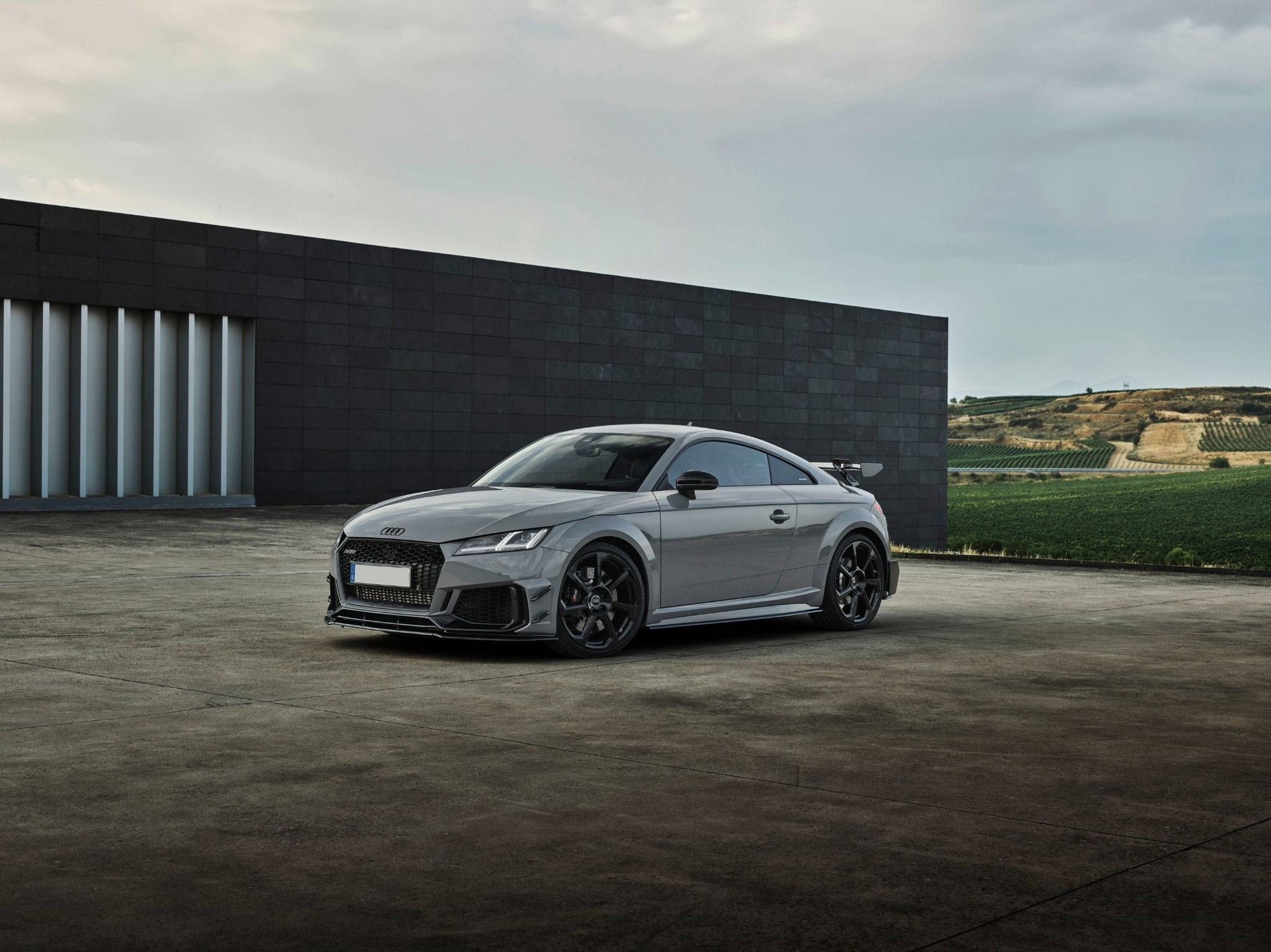 Specs for all Audi TT (8J) versions
