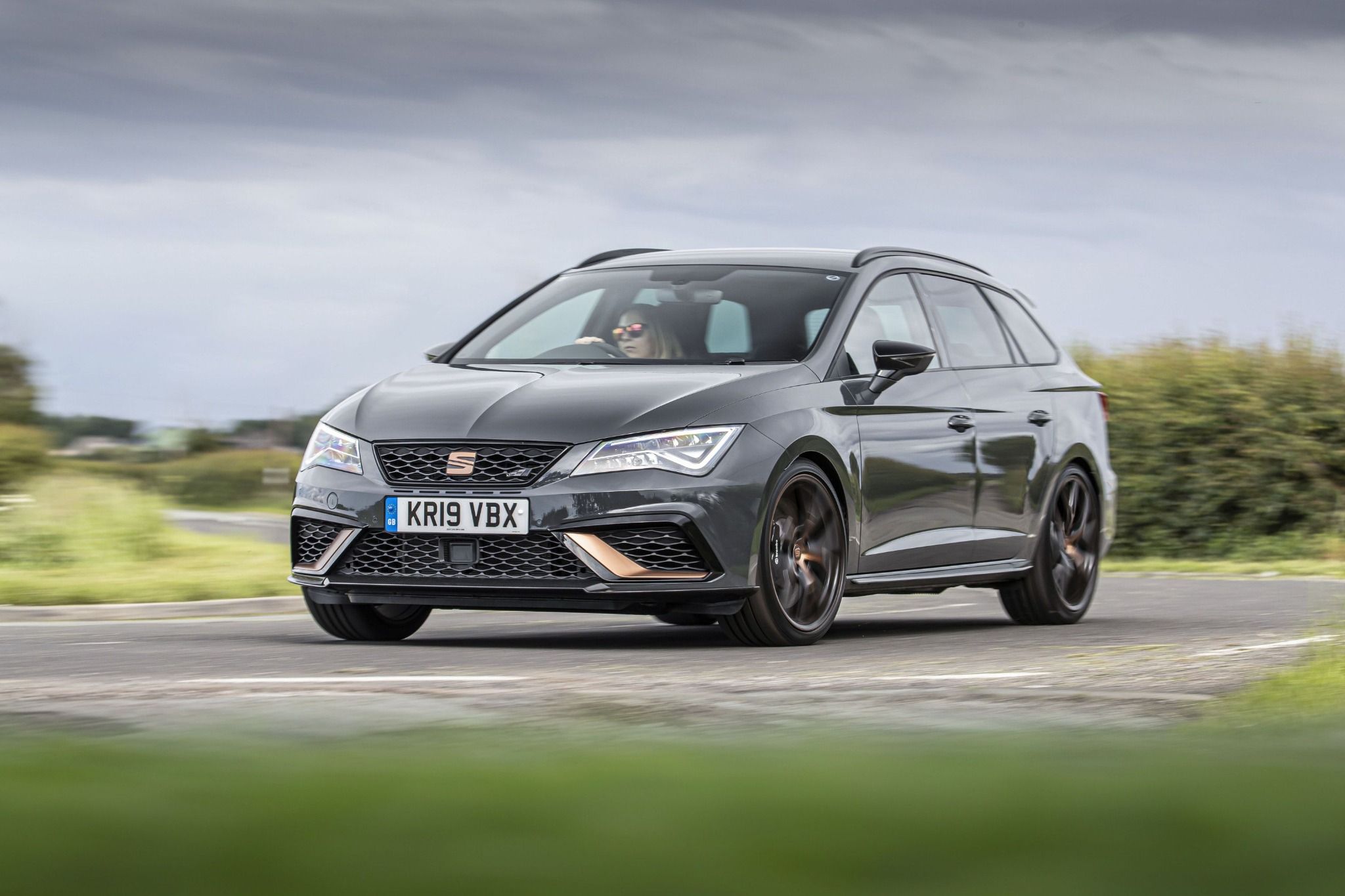 ABT Cupra Leon Goes Official With up to 365 HP, New Wheels and Stiffer  Springs - autoevolution